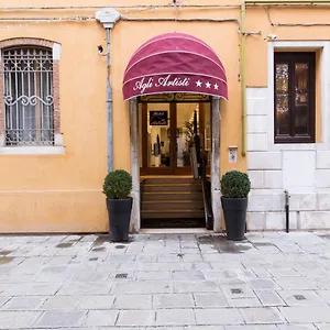 Otel Agli Artisti, Venedik